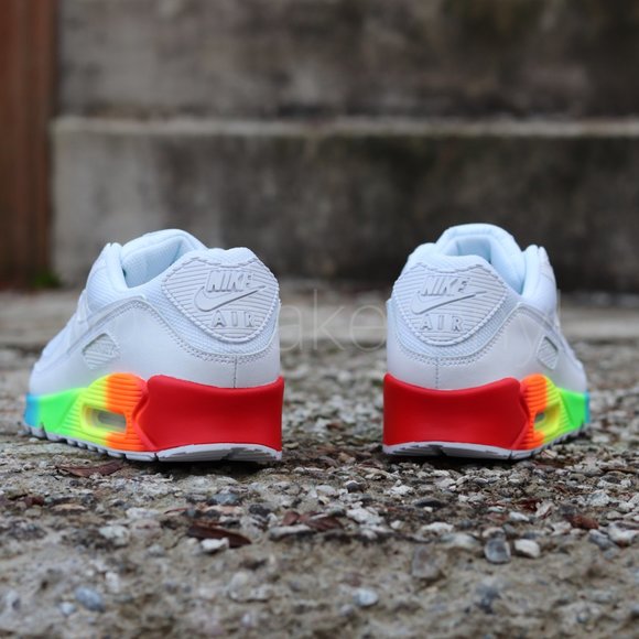 Nike Air Max 90 PRIDE RAINBOW Custom NWT - Picture 4 of 8